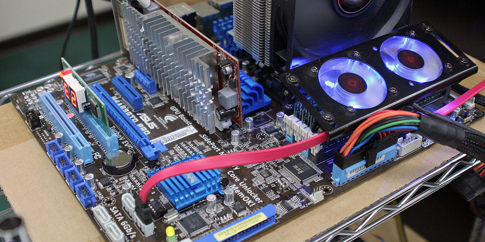 Overclocking pc motherboard